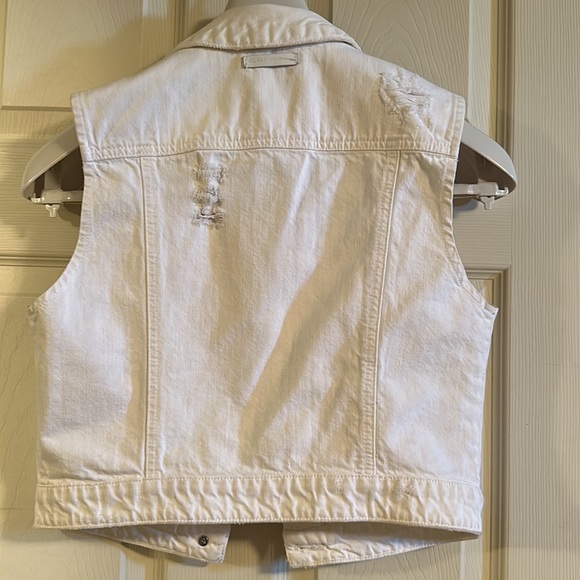 Guess Distressed White Denim Vest - Picture 2 of 4